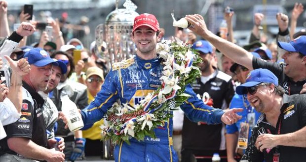 Rossi, un novato gana la edición 100 de la Indy 500